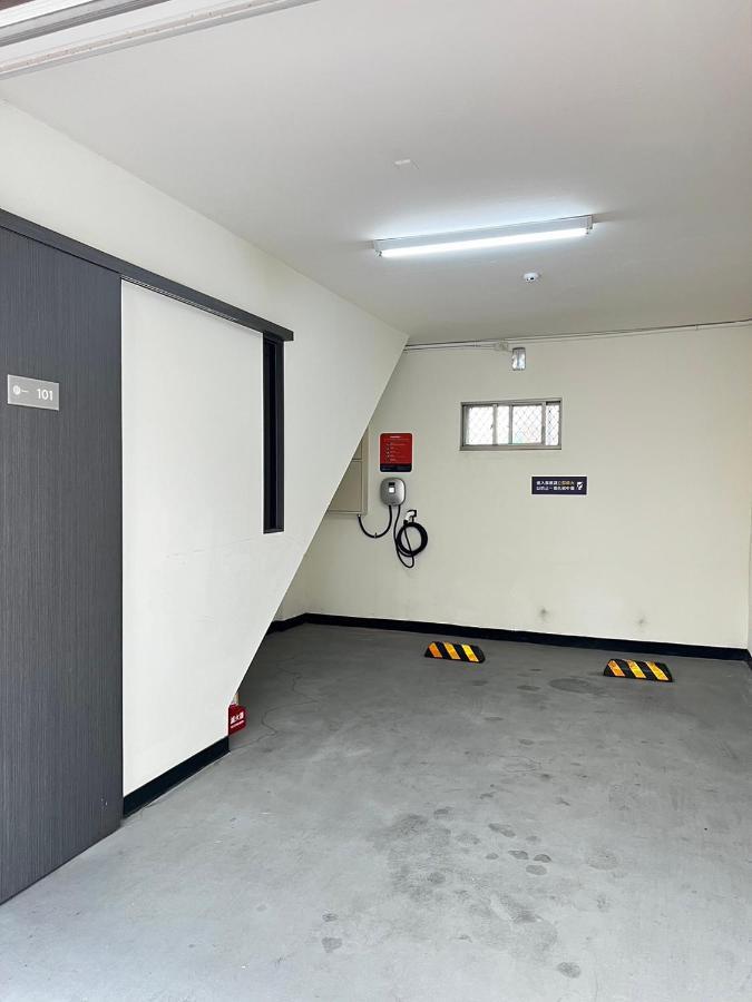Foxdou Business Motel Tainan Buitenkant foto