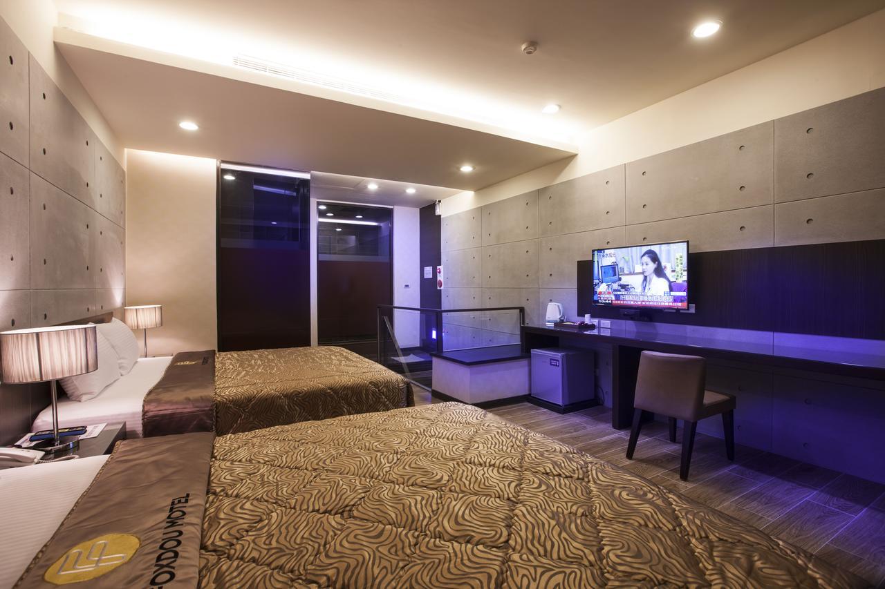 Foxdou Business Motel Tainan Buitenkant foto