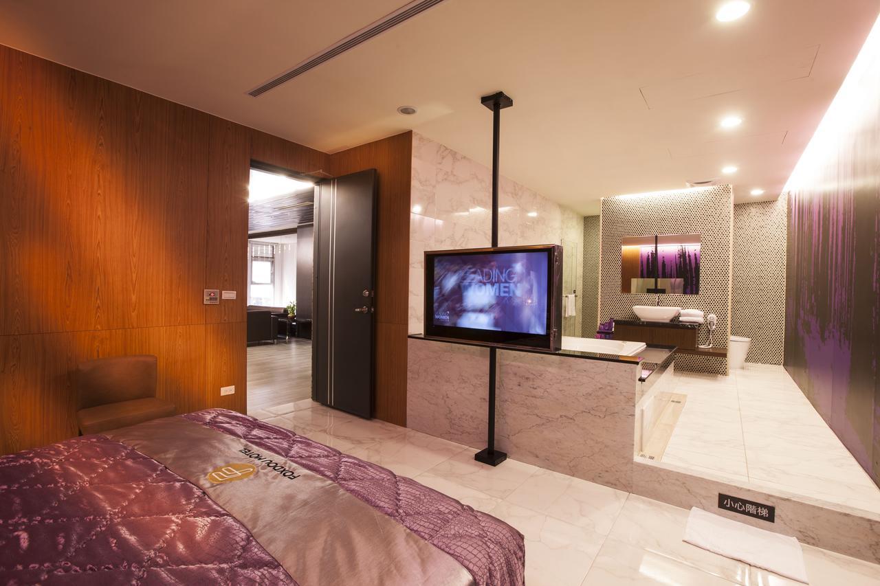 Foxdou Business Motel Tainan Buitenkant foto