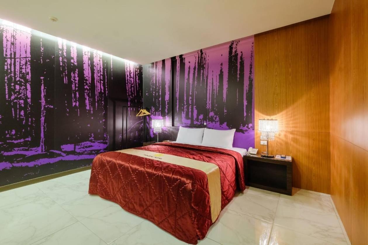 Foxdou Business Motel Tainan Buitenkant foto